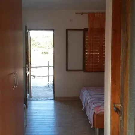 Primitivo Bay Hvar Хвар