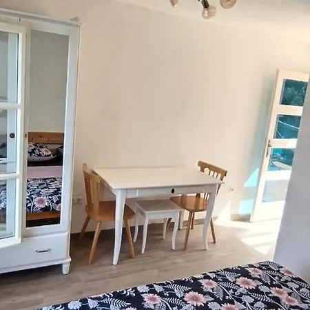 Primitivo Bay Hvar